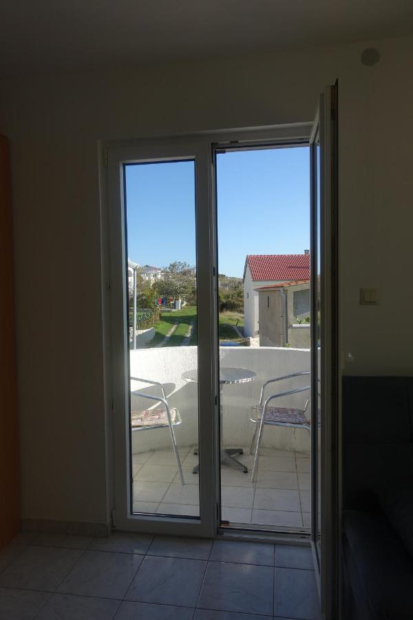 Apartments Galeb Rtina Buitenkant foto
