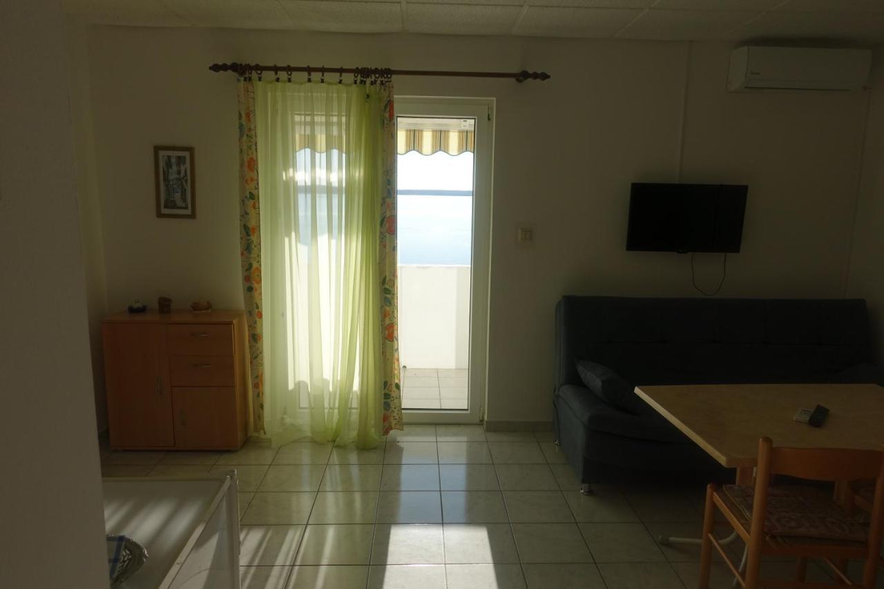 Apartments Galeb Rtina Buitenkant foto