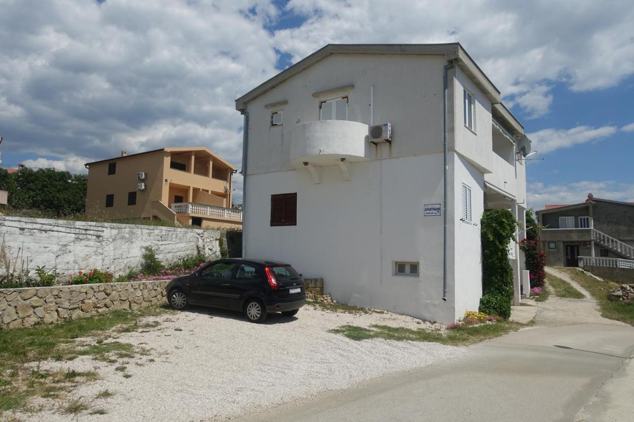 Apartments Galeb Rtina Buitenkant foto
