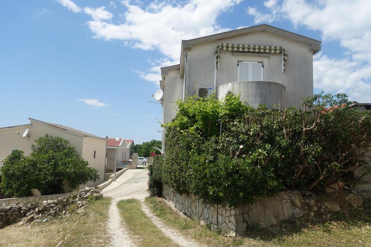 Apartments Galeb Rtina Buitenkant foto